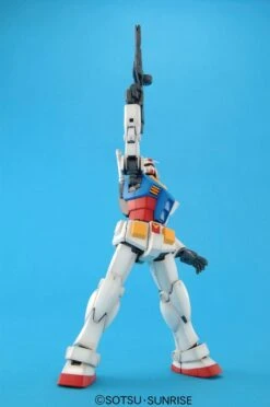 Bandai Gundam 1/100 MG Gundam 0079 RX-78-2 Gundam Ver 2.0 Model Kit -Bandai Zone 4543112555205g