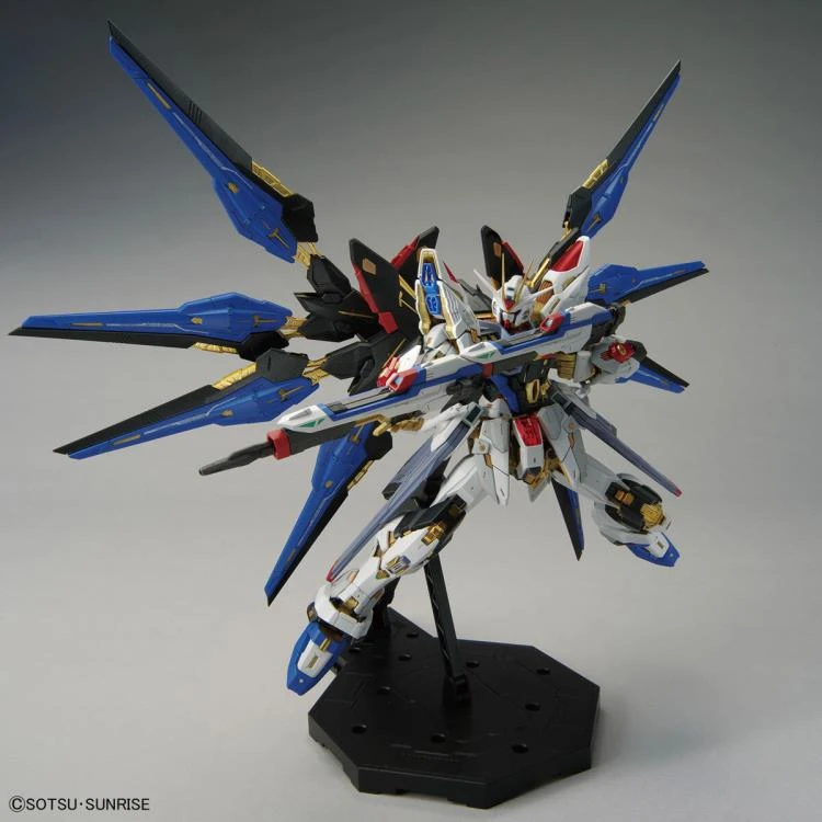 Bandai Gundam 1/100 MGEX Seed Destiny ZGMF-X20A Strike Freedom Gundam Model Kit 8 Bandai Gundam 1/100 MGEX Seed Destiny ZGMF-X20A Strike Freedom Gundam Model Kit - Image 6