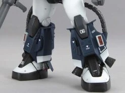 Bandai Gundam 1/100 MG MS-06R Zaku II Ver. 2.0 Black Tri-Stars Model Kit -Bandai Zone 4573102635723d