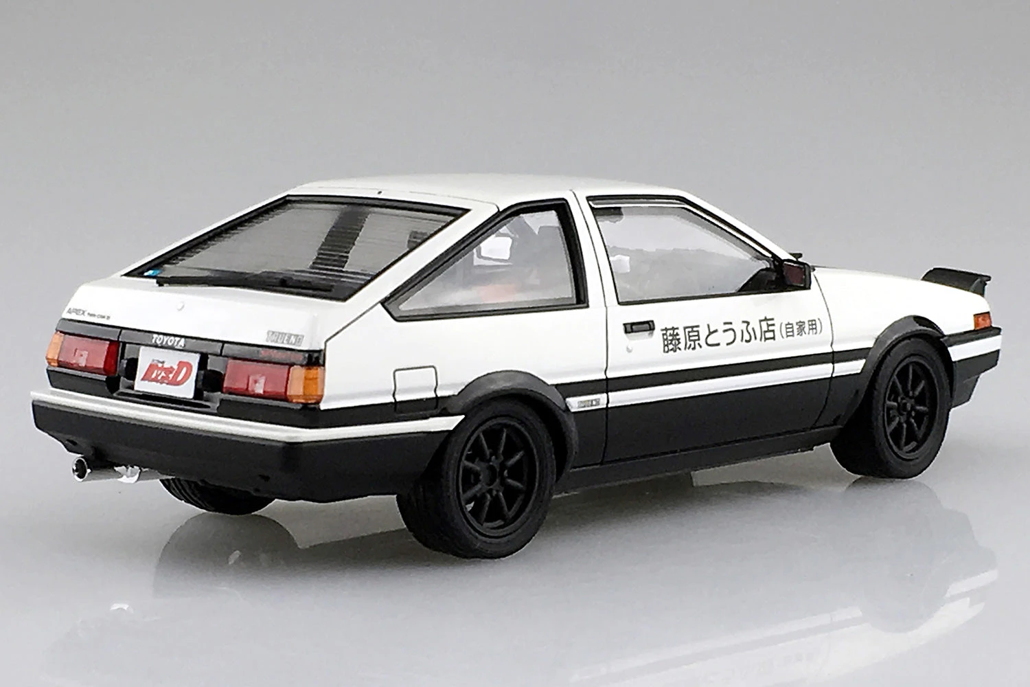 Aoshima 1/24 Initial D #06 Takumi Fujiwara Toyota AE86 Trueno (Comic Vol 37) Ver. Model Kit 4 Aoshima 1/24 Initial D #06 Takumi Fujiwara Toyota AE86 Trueno (Comic Vol 37) Ver. Model Kit - Image 2