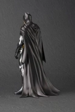 Kotobukiya DC Comics New 52 Batman Artfx+ Statue -Bandai Zone 603259028445e
