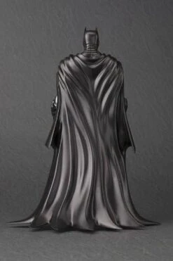 Kotobukiya DC Comics New 52 Batman Artfx+ Statue -Bandai Zone 603259028445f