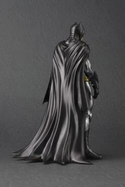 Kotobukiya DC Comics New 52 Batman Artfx+ Statue -Bandai Zone 603259028445h
