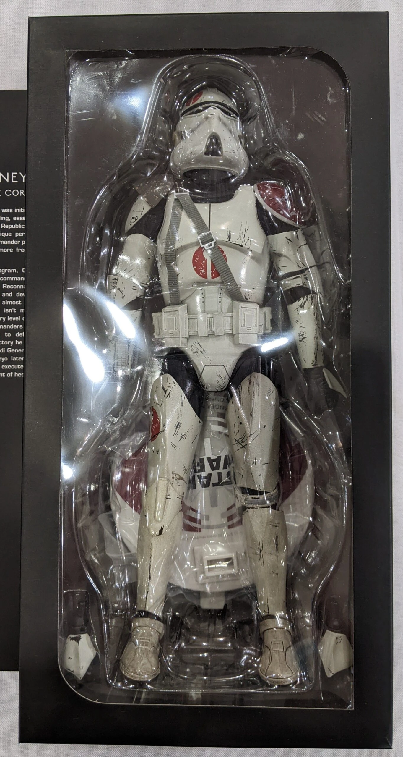 Sideshow Collectible 1/6 Star Wars Militaries Of Star Wars 91st Reconnaissance Corps Commander Neyo Sixth Scale Figure *Open Box* 4 Sideshow Collectible 1/6 Star Wars Militaries Of Star Wars 91st Reconnaissance Corps Commander Neyo Sixth Scale Figure *Open Box* - Image 2