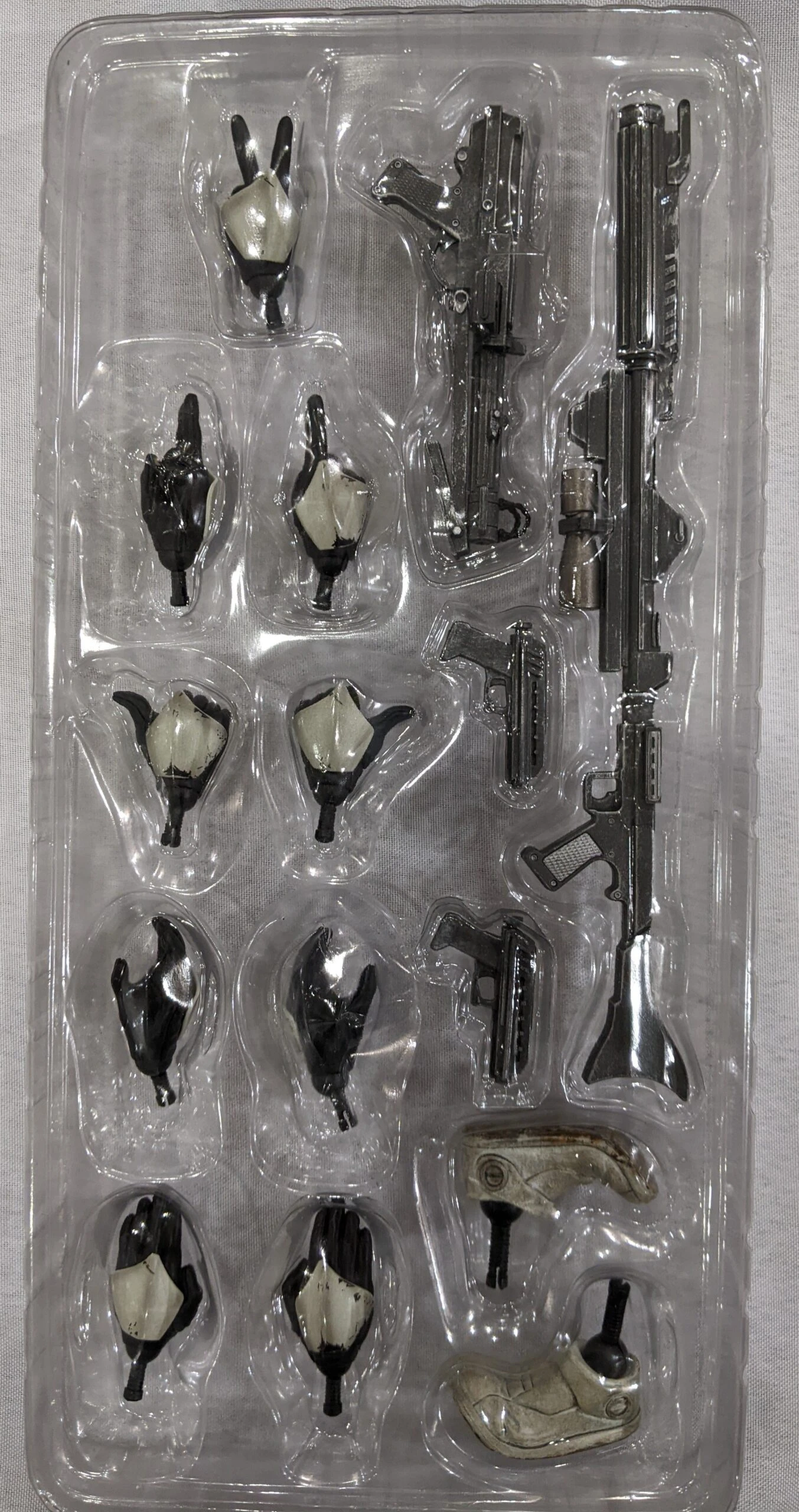 Sideshow Collectible 1/6 Star Wars Militaries Of Star Wars 91st Reconnaissance Corps Commander Neyo Sixth Scale Figure *Open Box* 10 Sideshow Collectible 1/6 Star Wars Militaries Of Star Wars 91st Reconnaissance Corps Commander Neyo Sixth Scale Figure *Open Box* - Image 8